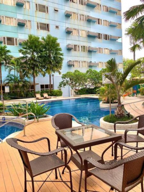 Aesthetic Condo near SM Aura